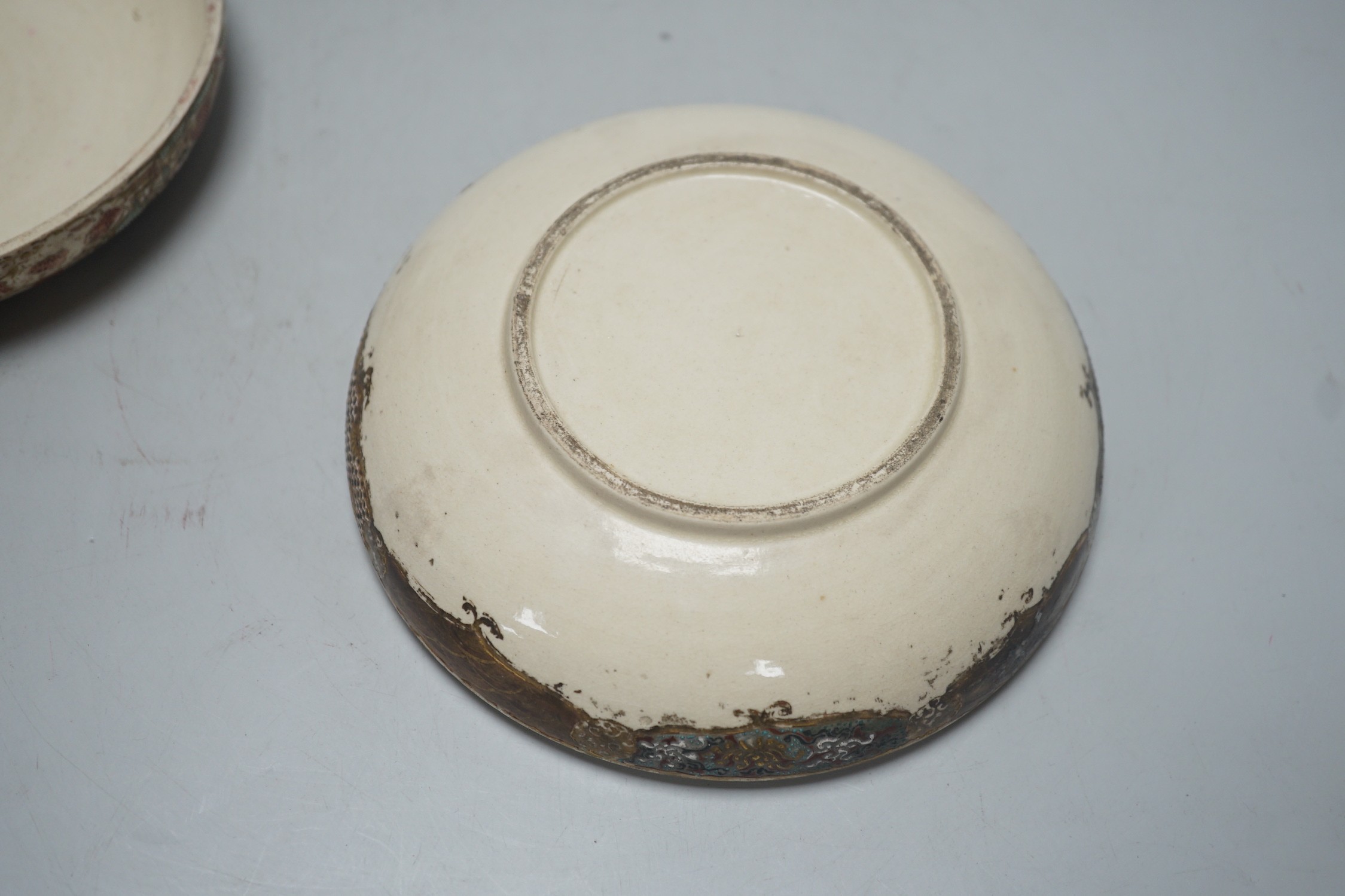 A Japanese Satsuma circular box and cover, Meiji period, 14.5cm diameter